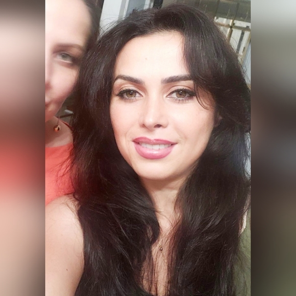 Meet your Posher, Thea - Picture 1 of 1